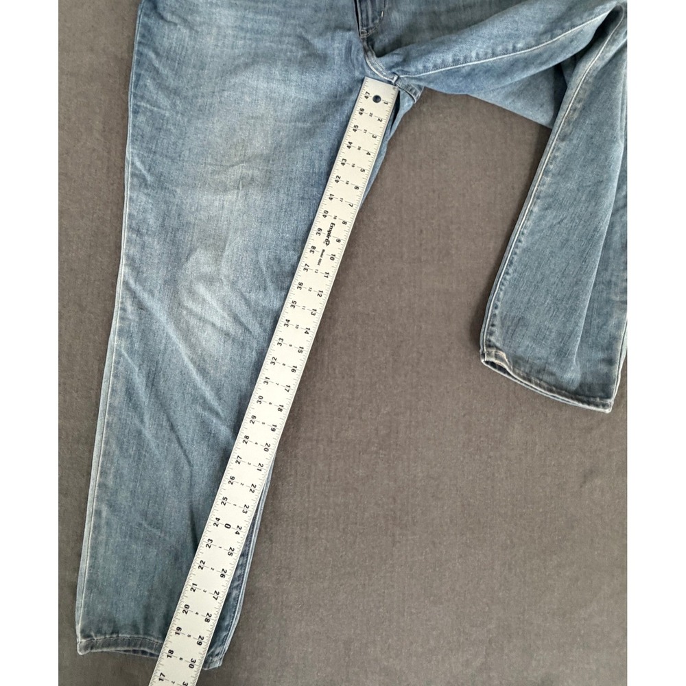 Levis 711 Skinny Jeans Womens 24W Light Wash Distressed Denim Casual Normcore - Picture 7 of 10